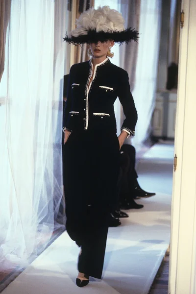 Look 8